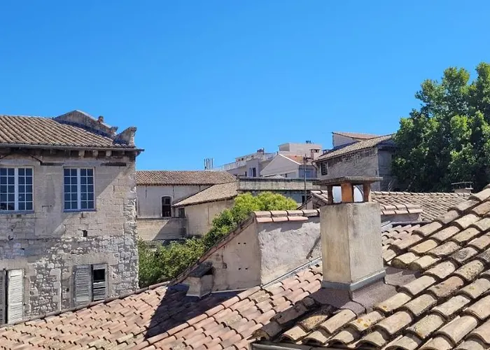 Les Toits De Petramale